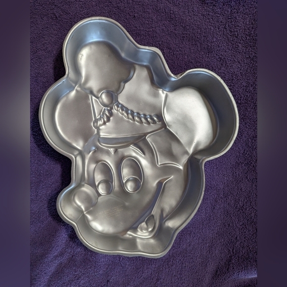 Vintage Mickey Mouse Wilton cake pan 1976 - Picture 3 of 7